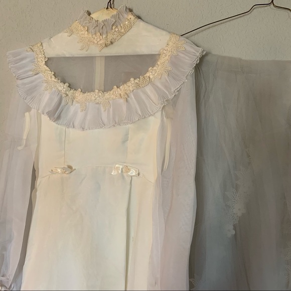 Vintage Wedding Dress w/extra long Lace Tule Cathedral Veil UNION MADE - Picture 7 of 14